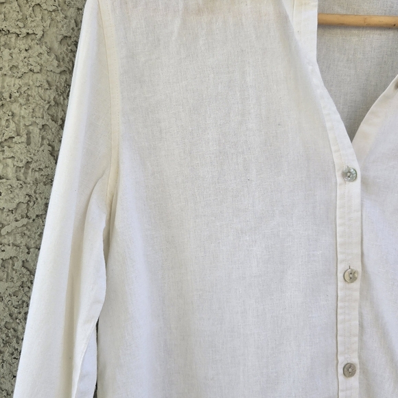 Orvis Linen Blend Button Down Shirt - Picture 2 of 7